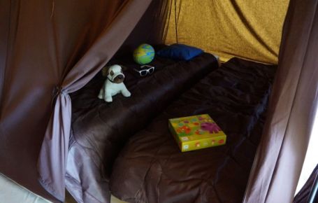 Location dans notre camping en Dordogne d'une tente 3 chambres